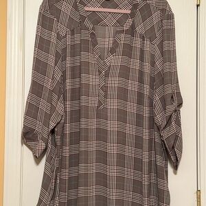Torrid Harper Women’s Taupe Plaid Blouse size 5